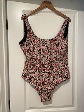 Buc-ee's leopard one-piece swimsuit size 2x